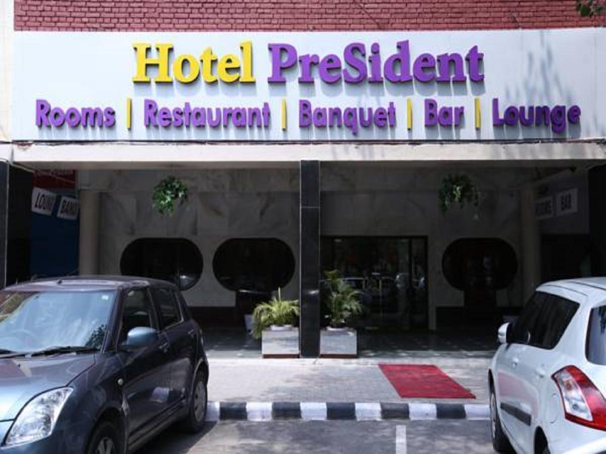 Hotel President Zirakpur Bagian luar foto